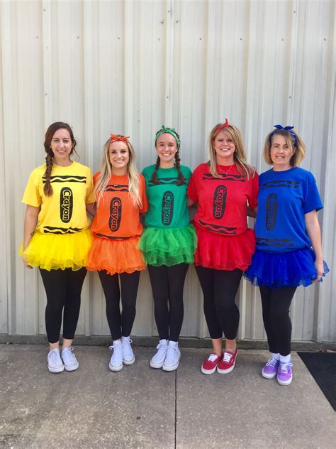 group halloween dress up